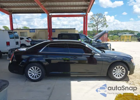 2013 Chrysler 300 Motown z USA, uszkodzony, nr VIN 2C3CCAAG5DH530184